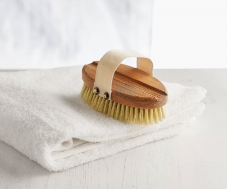 Wooden Bath Brush with a Replacement Head (FSC 100%)